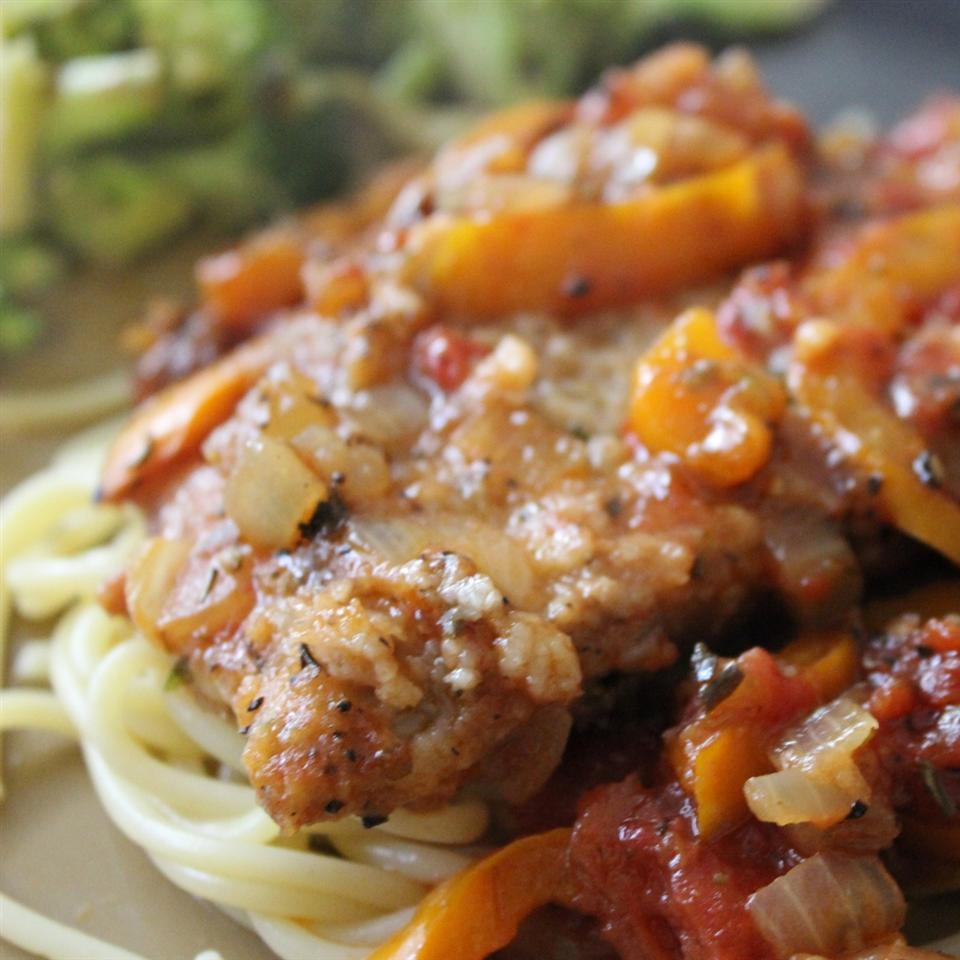 Veal Scallopini in a Sweet Red Pepper Sauce mommyluvs2cook