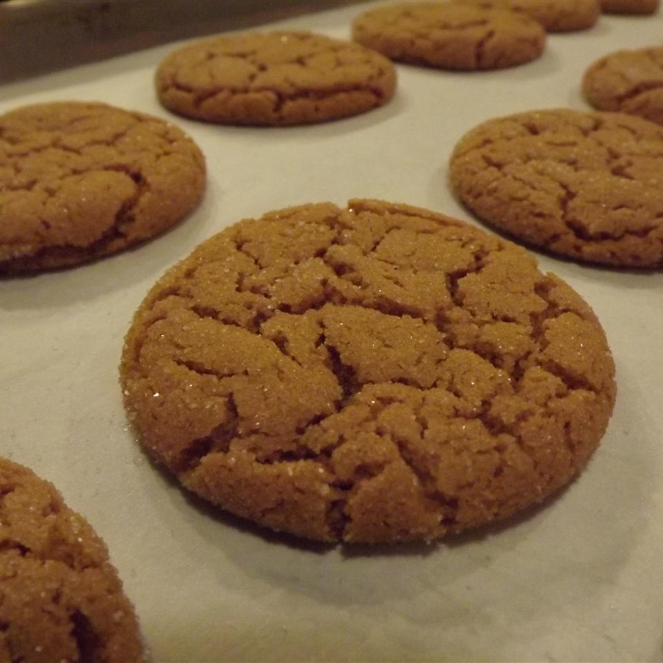 This old-fashioned family recipe for ginger crinkle cookies has stood the test of time, according to recipe creator Dani Boscarelli.
                          