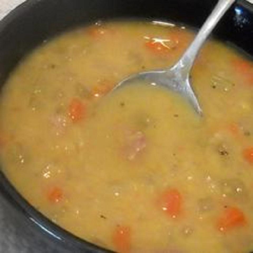 Canadian Yellow Split Pea Soup with Ham 