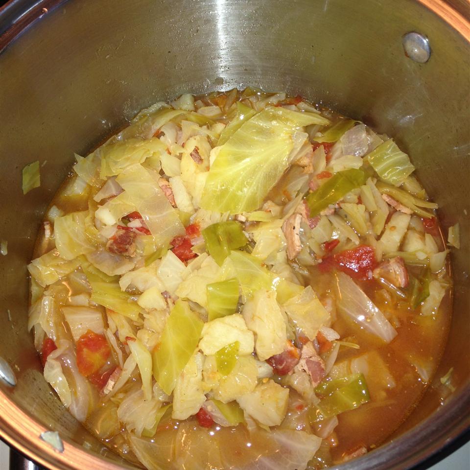 Irish Bacon And Cabbage Soup 