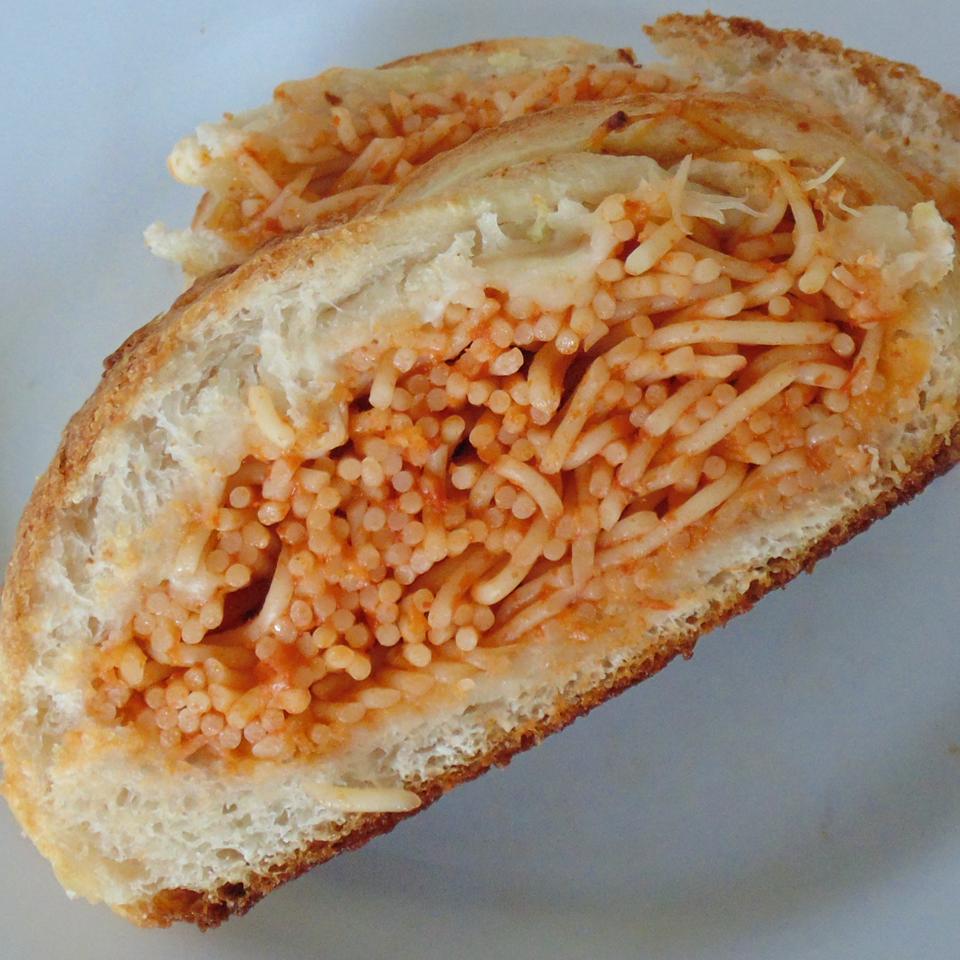 <p>"Spaghetti bread may sound weird, but think about how well a slice of garlic bread goes with a plate of spaghetti," says reviewer fernmanus. "My family loved this recipe. I used a mix of Asiago and mozzarella for a more pronounced cheese flavor."</p>
                          