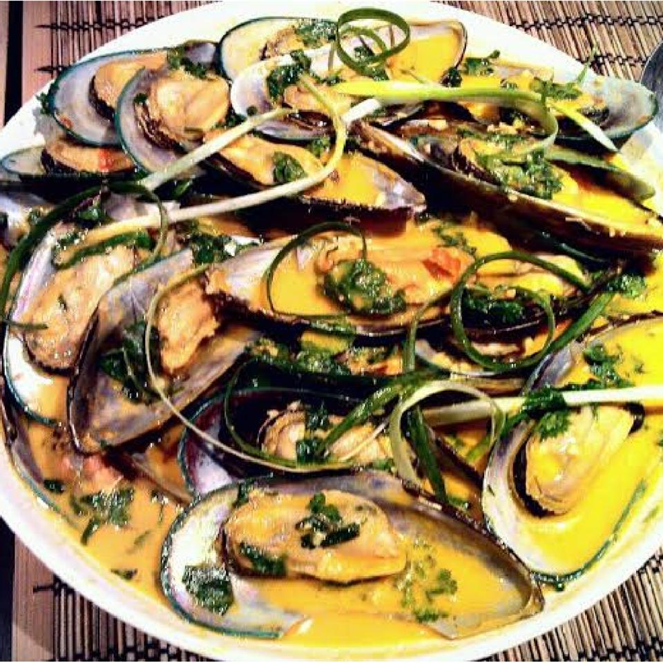 Thai Steamed Mussels 