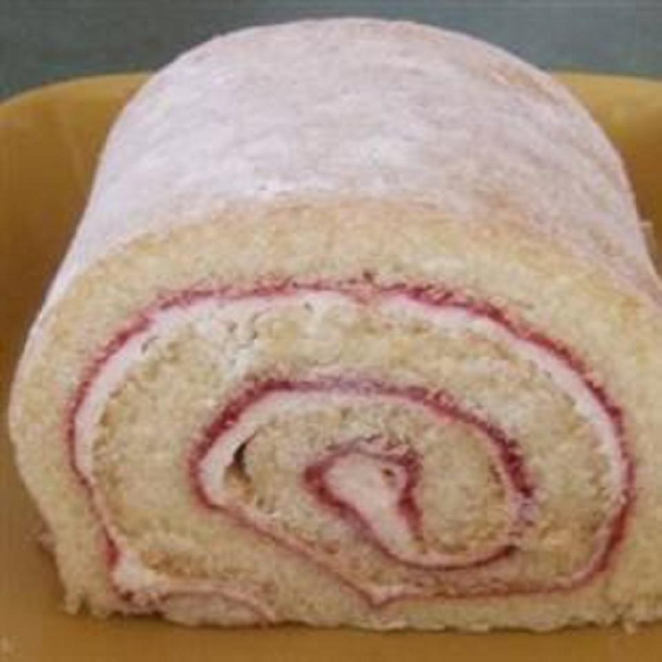 Strawberry Roll Cake 