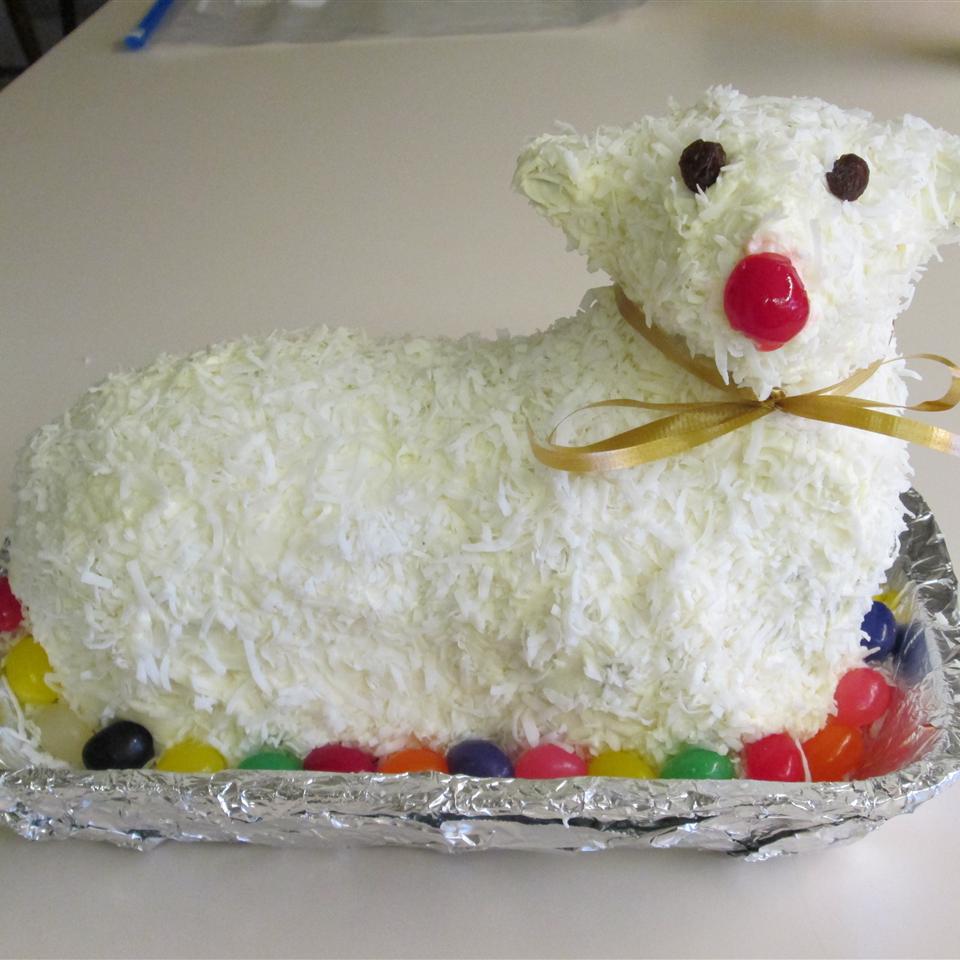 Easter Lamb Cake 