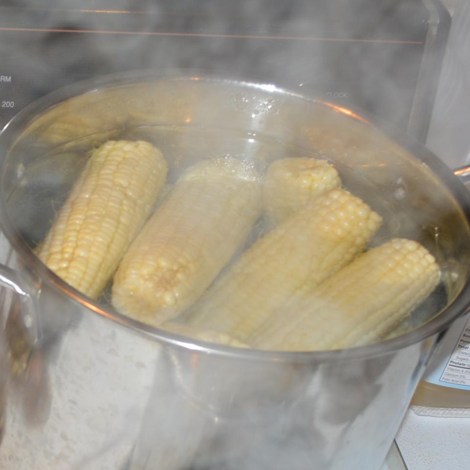 Delicious and Easy Corn on the Cob 
