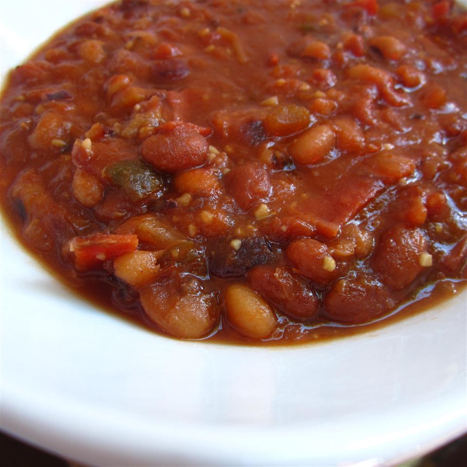 Easy Slow Cooker Baked Beans