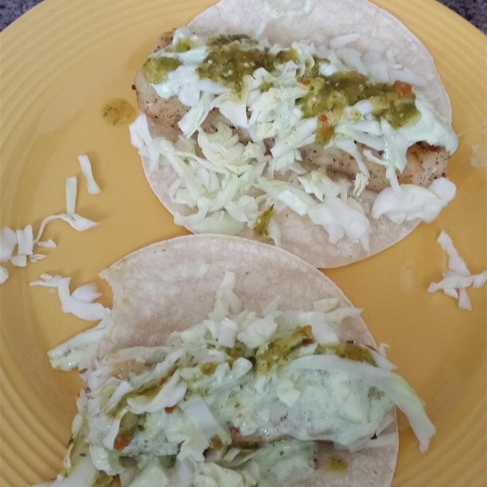 Baja Sauce for Fish or Shrimp Tacos 