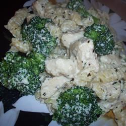 Basil Chicken and Pasta 