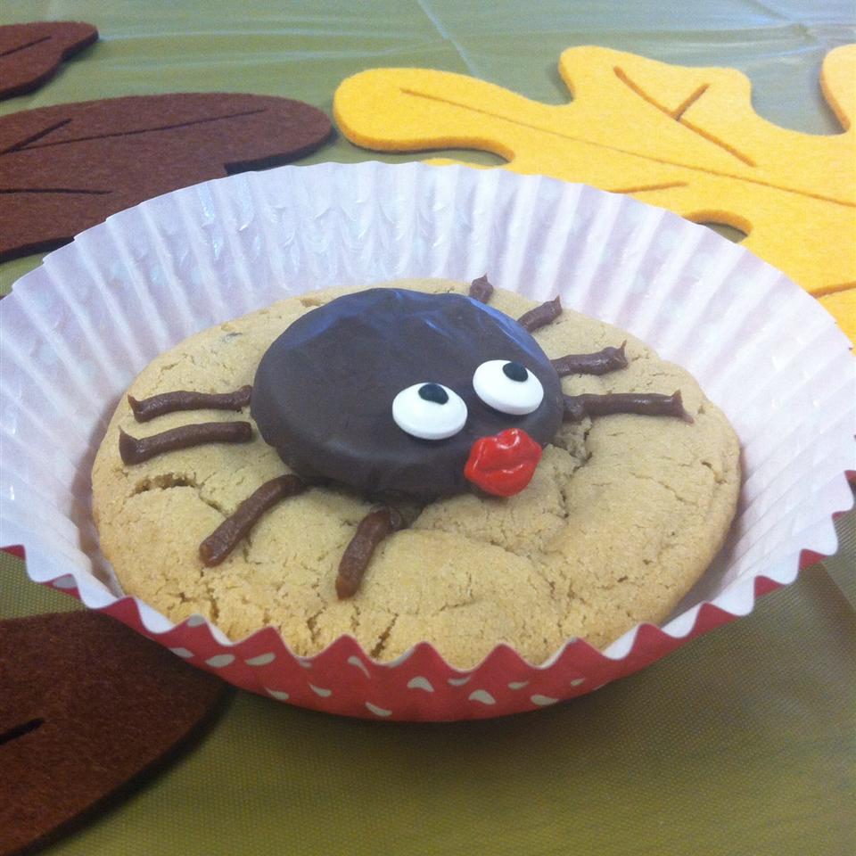 Peanut Butter Spider Cookies 