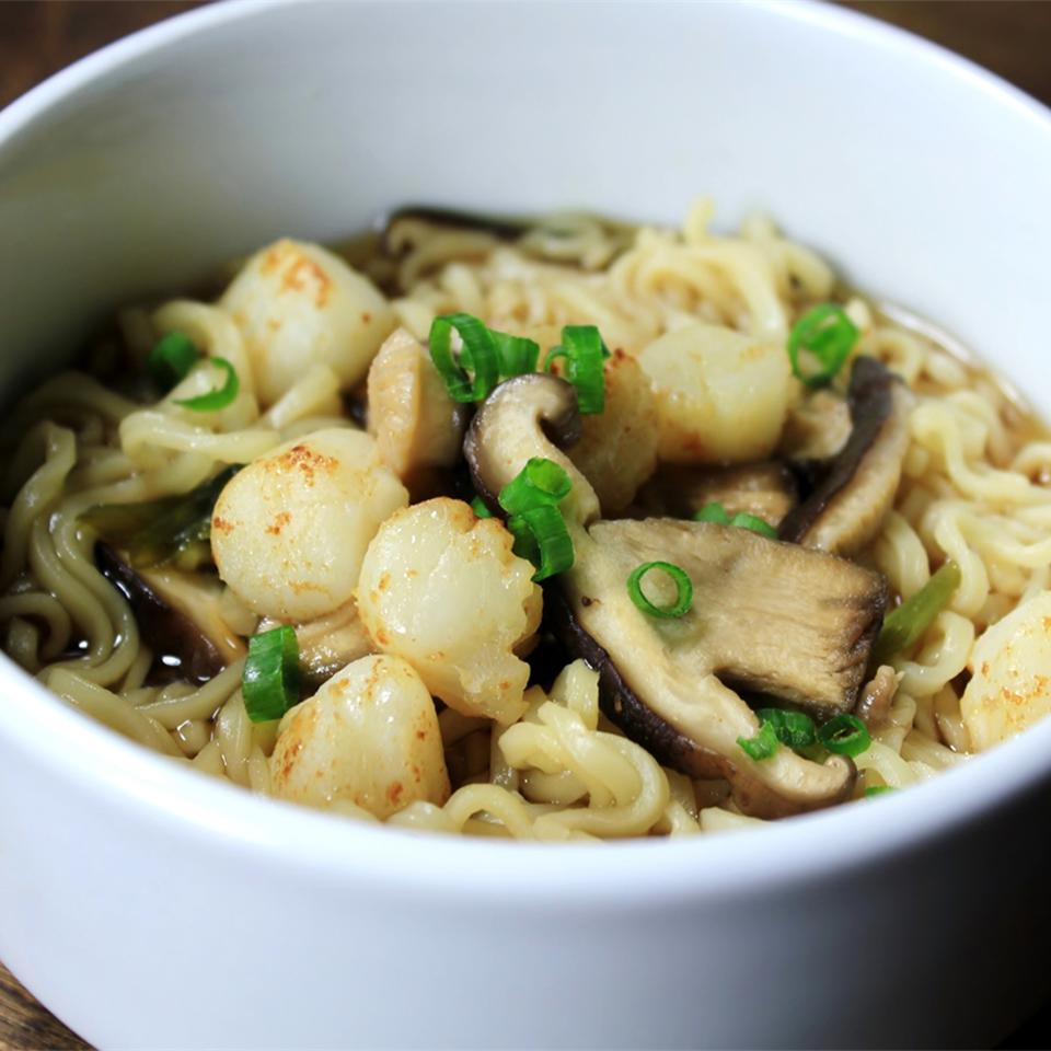 Authentic Japanese Scallop Soup with Ramen Noodles