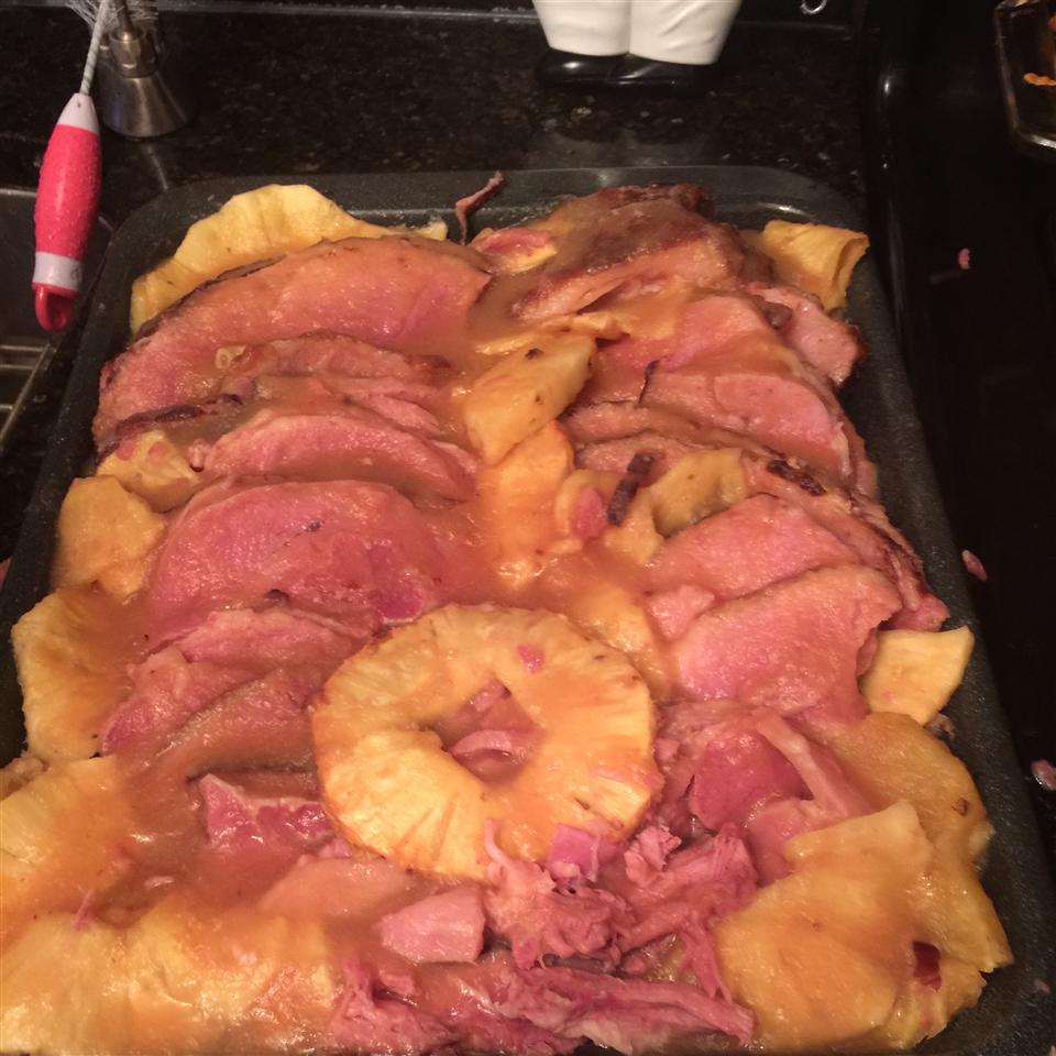 Brown Sugar and Pineapple Glazed Ham 