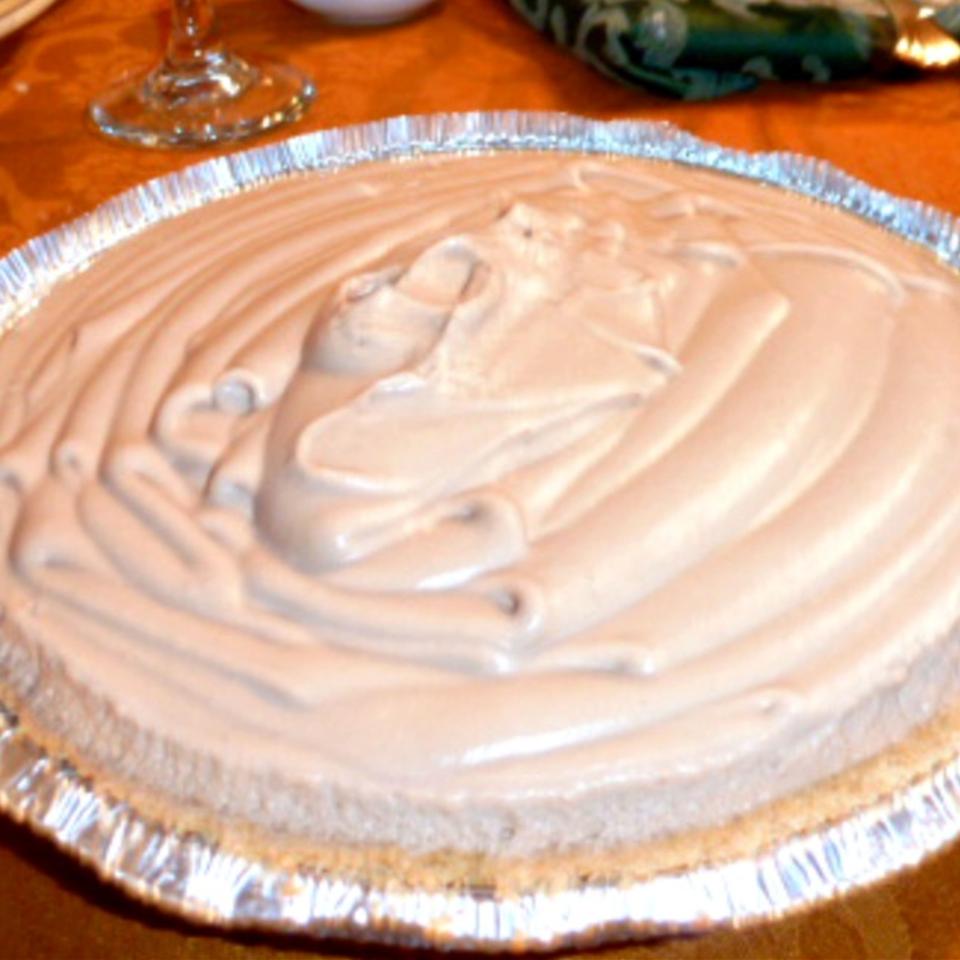 Creamy Chocolate Mousse Pie 