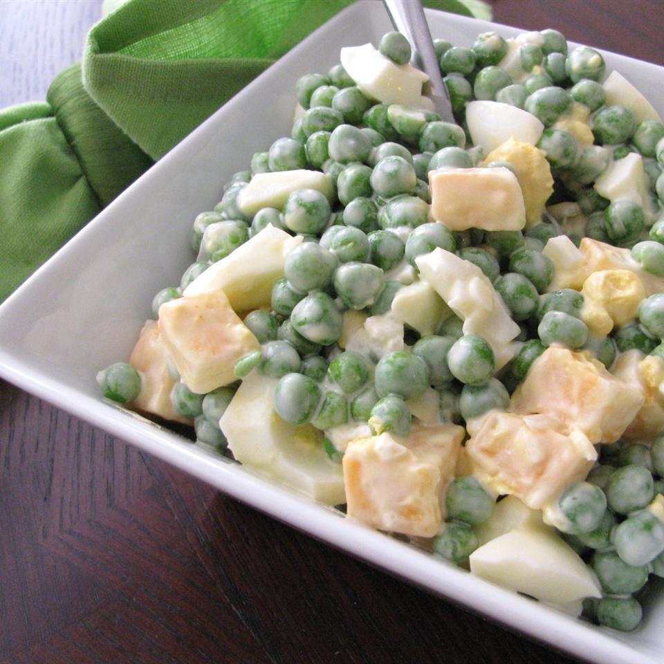 Green Pea Salad With Cheddar Cheese 