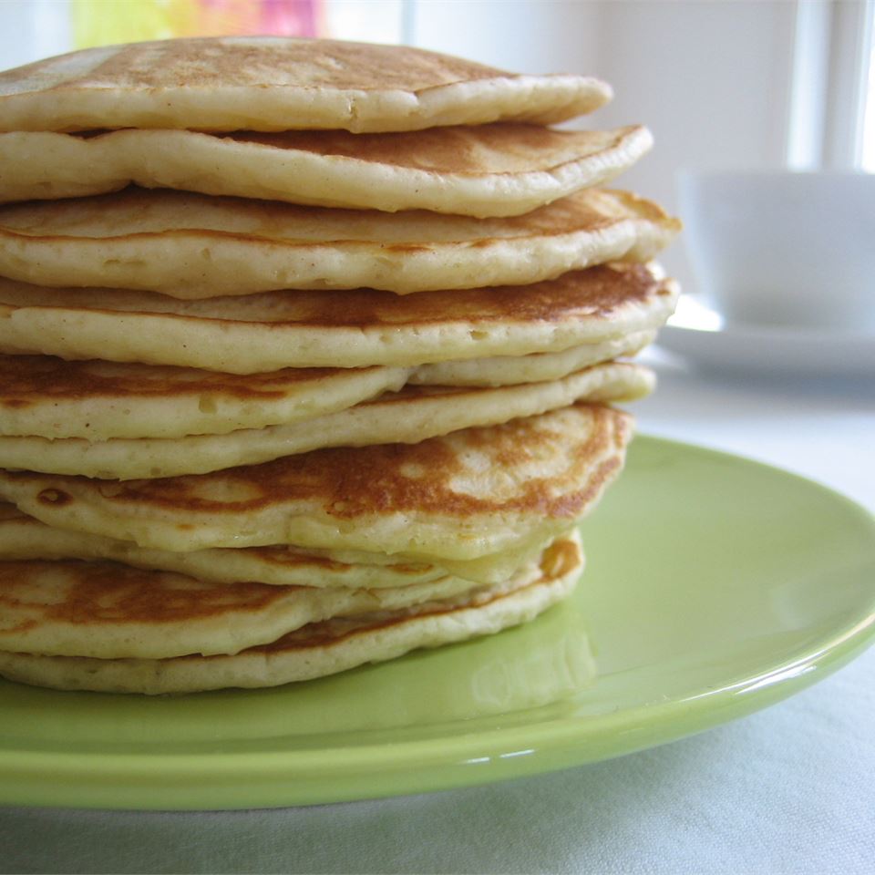 Veronica's Apple Pancakes