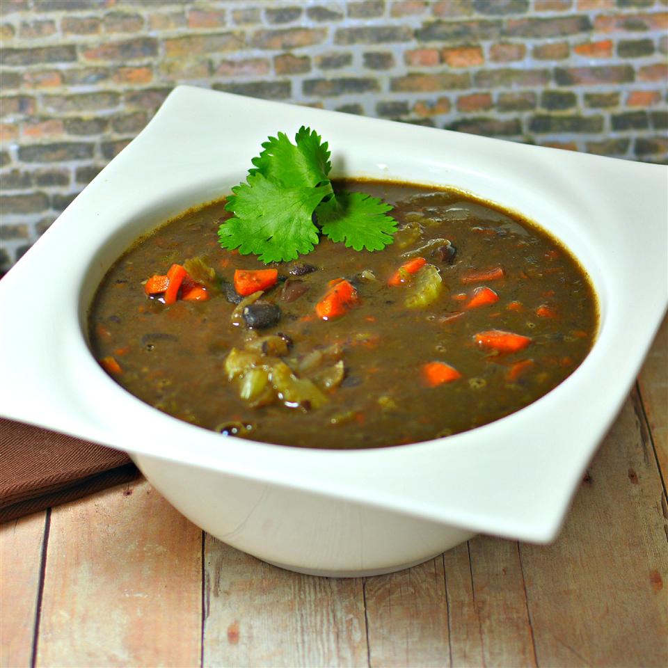 Easy and Quick Black Bean Soup bdweld