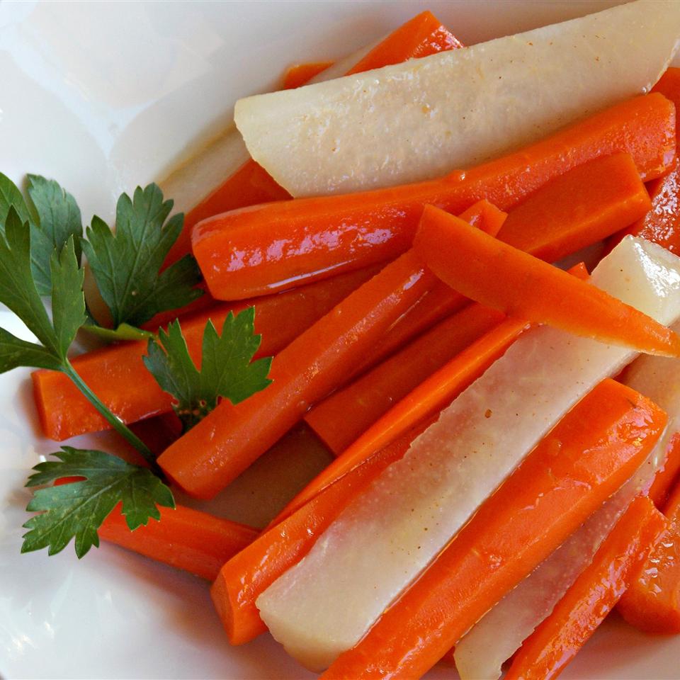 Honey Glazed Carrots and Pears