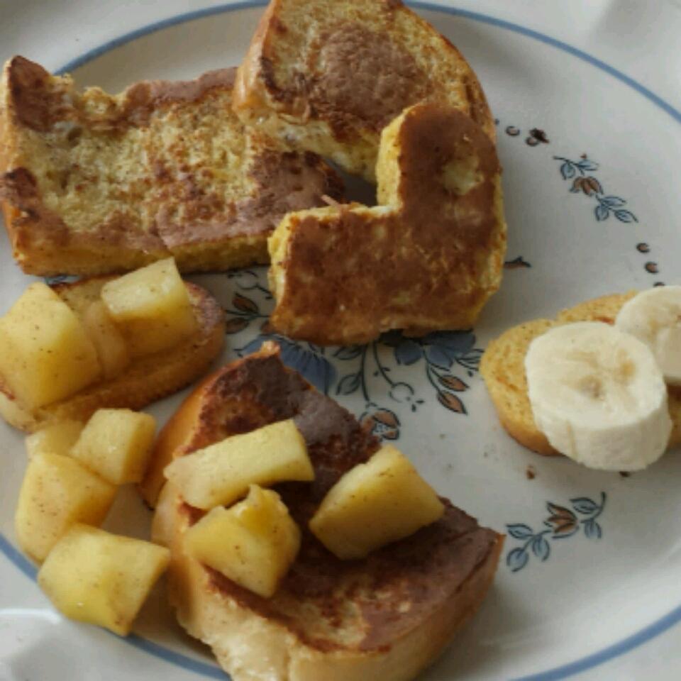 Apple-Cinnamon French Toast 