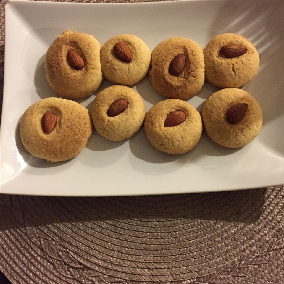 Chinese Restaurant Almond Cookies Margo