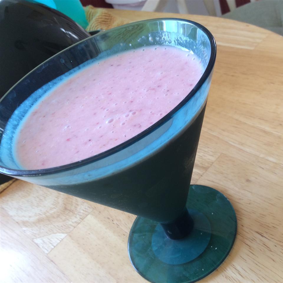Healthy Strawberry Smoothie 