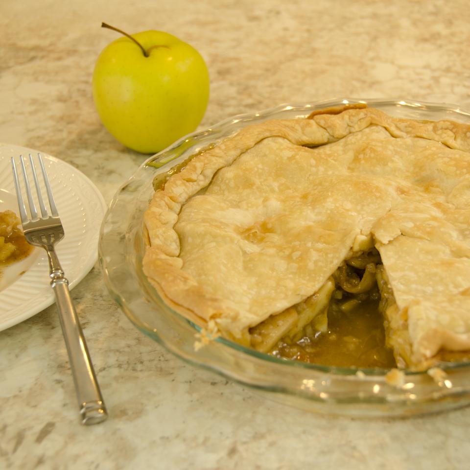 Apple Almond Pie LinnieDeLuxe
