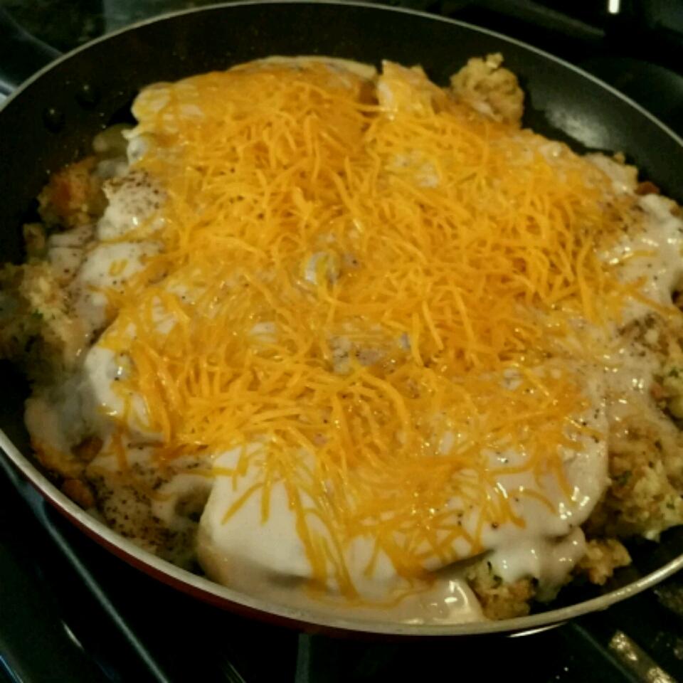 Chicken and Stuffing Skillet 