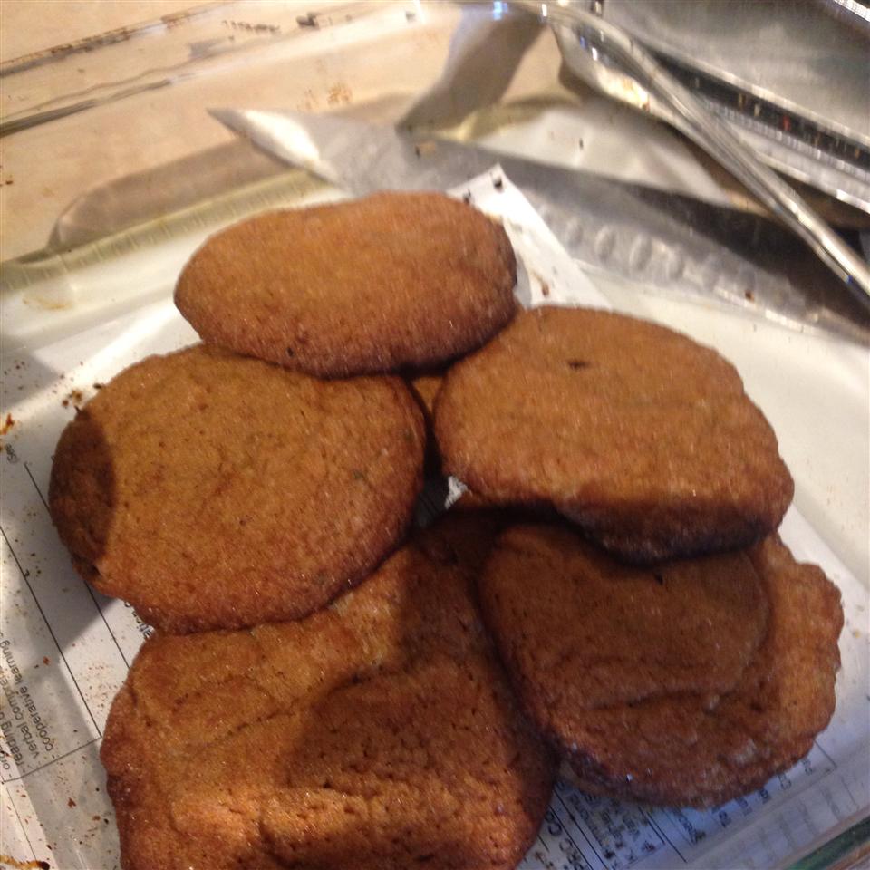 Easy Chewy Ginger Cookies 