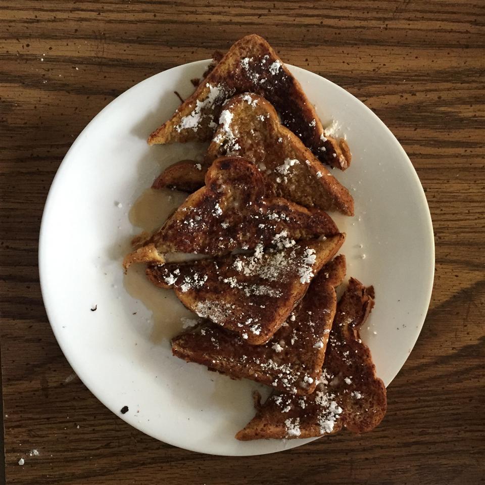 Cinnamon-Accented French Toast 