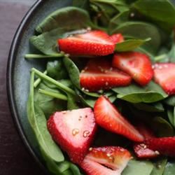 Strawberry Spinach Salad II 