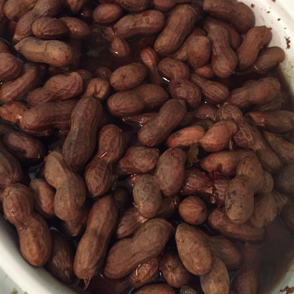 Rachael's Superheated Cajun Boiled Peanuts 
