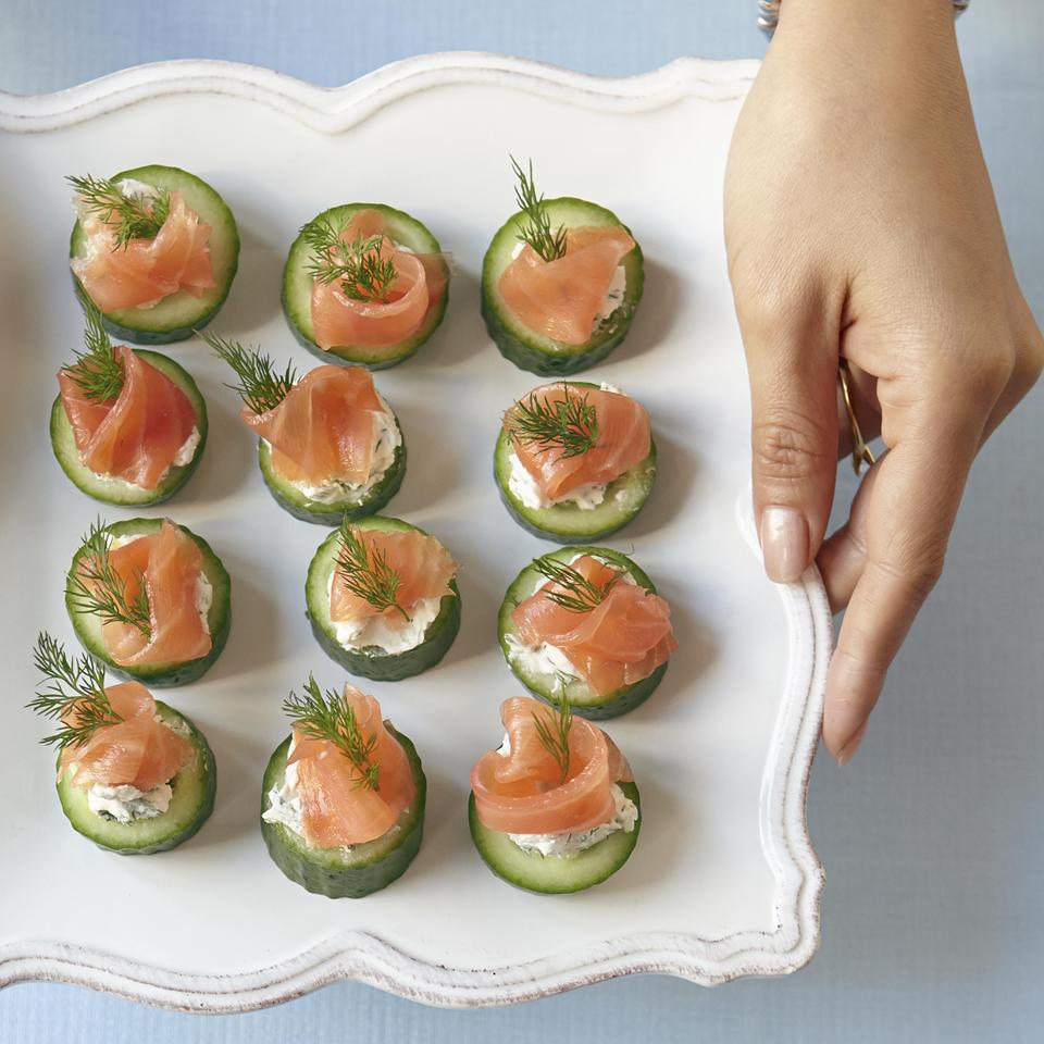 Cucumber Cups with Dill Cream and Smoked Salmon 