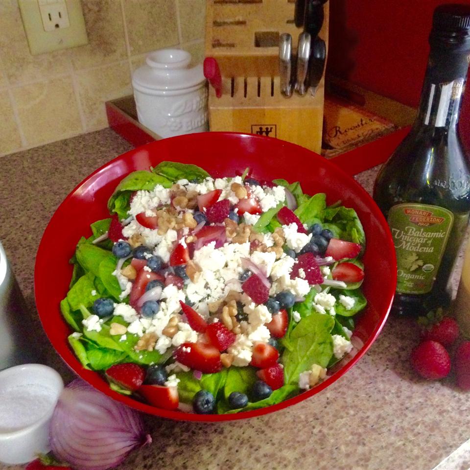 Strawberry Spinach Salad With Feta and Bacon 