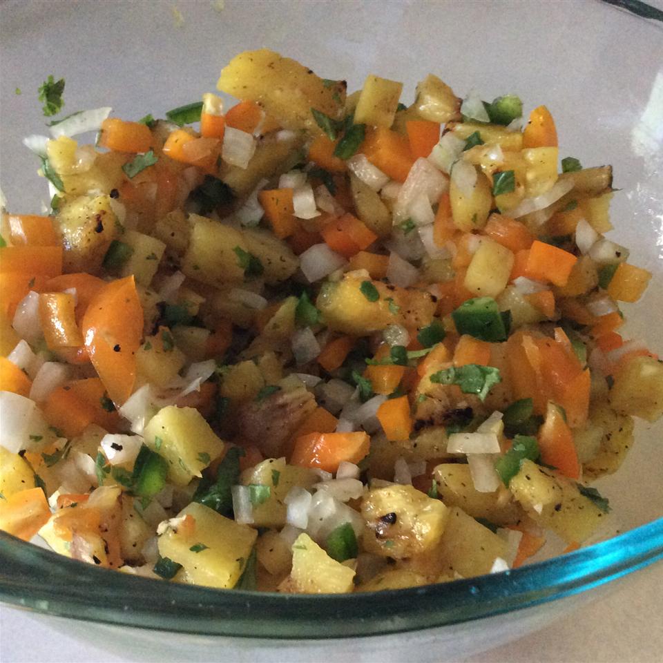 Grilled Pineapple Salsa 