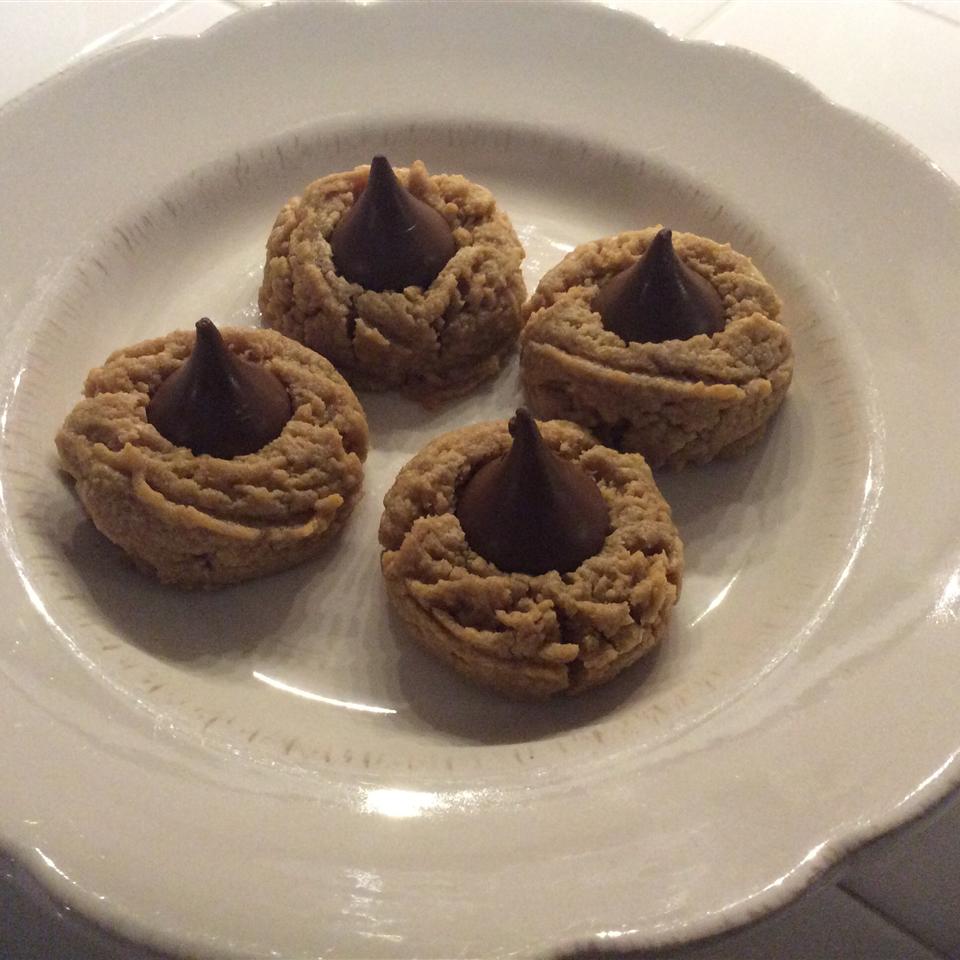 Sugar-Free Peanut Butter Cookies 