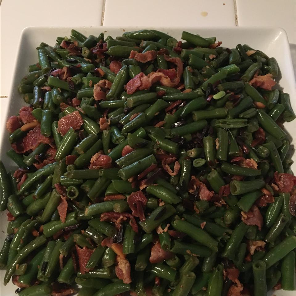 Sauteed Green Beans with Bacon and Almonds 