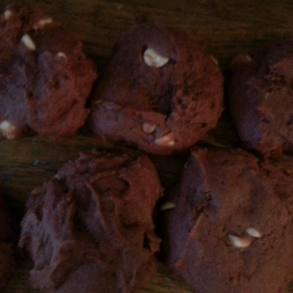 Red Velvet Cookies 