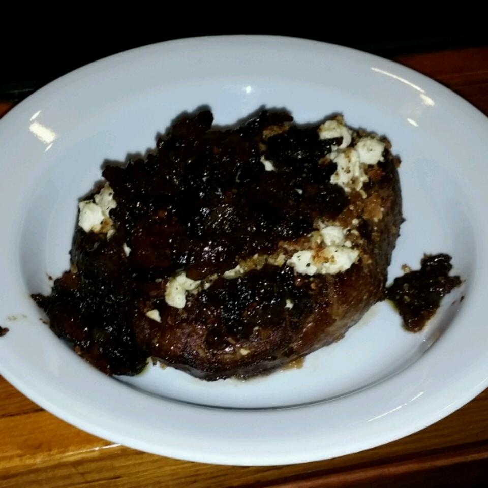 Blue Cheese Crusted Filet Mignon with Port Wine Sauce 