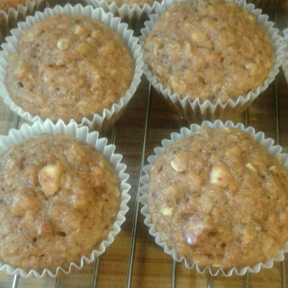 Great Apple and Carrot Muffins Dee Dee Wils