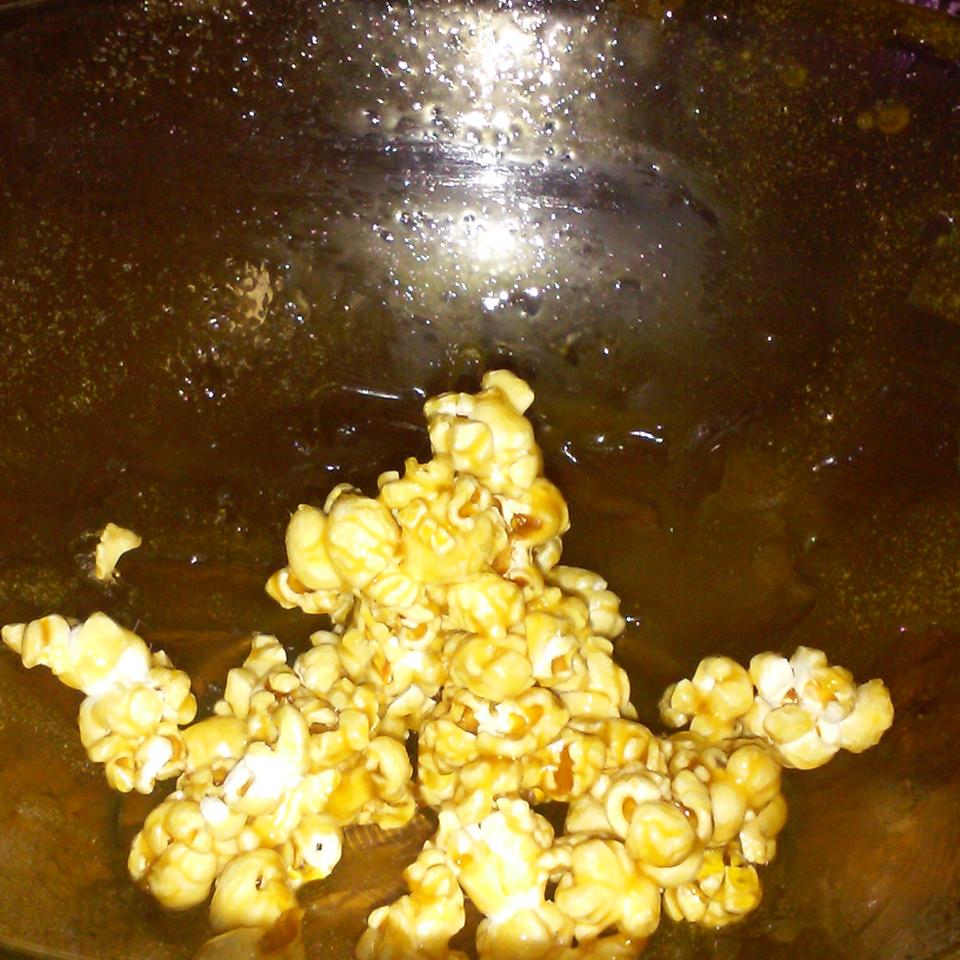 Microwave Caramel Popcorn 
