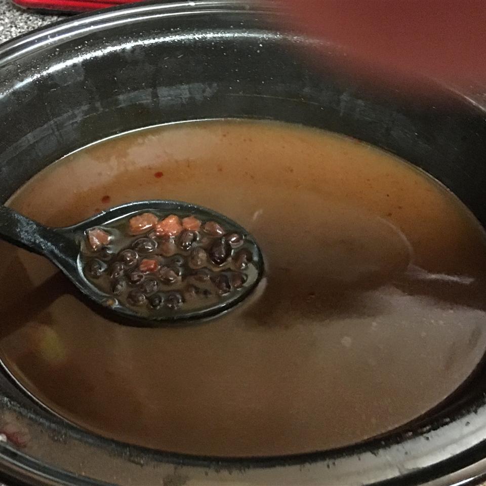 Spicy Slow Cooker Black Bean Soup 