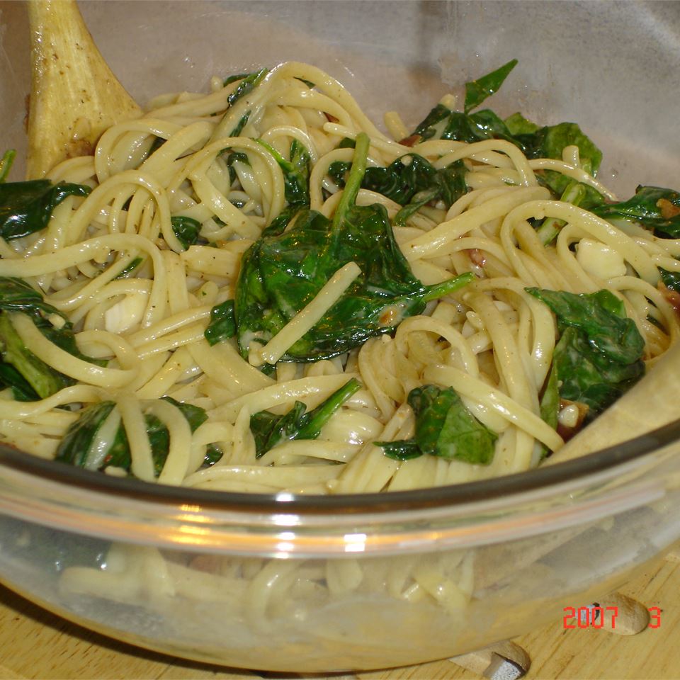 Linguine with Spinach and Brie MOLLE888