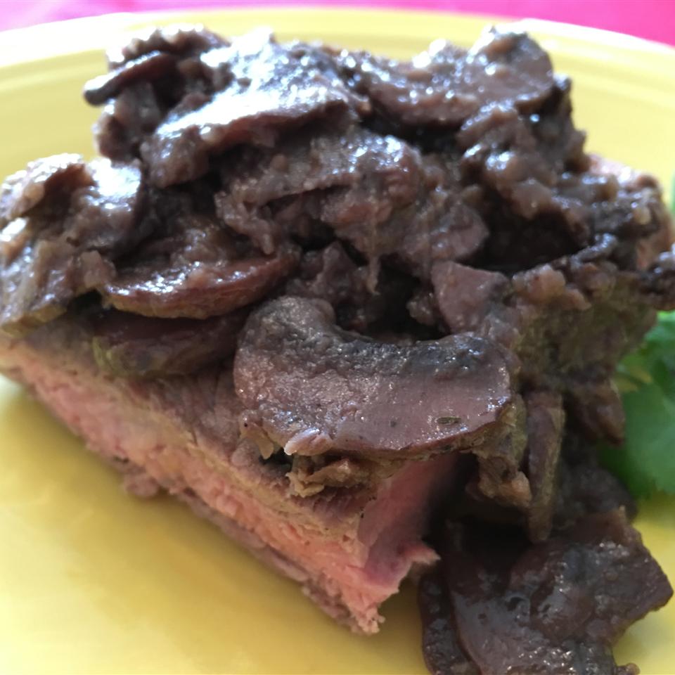 Bordelaise Sauce with Mushrooms 
