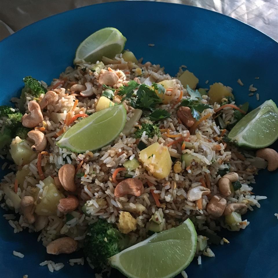 Thai Fried Rice with Pineapple and Chicken 