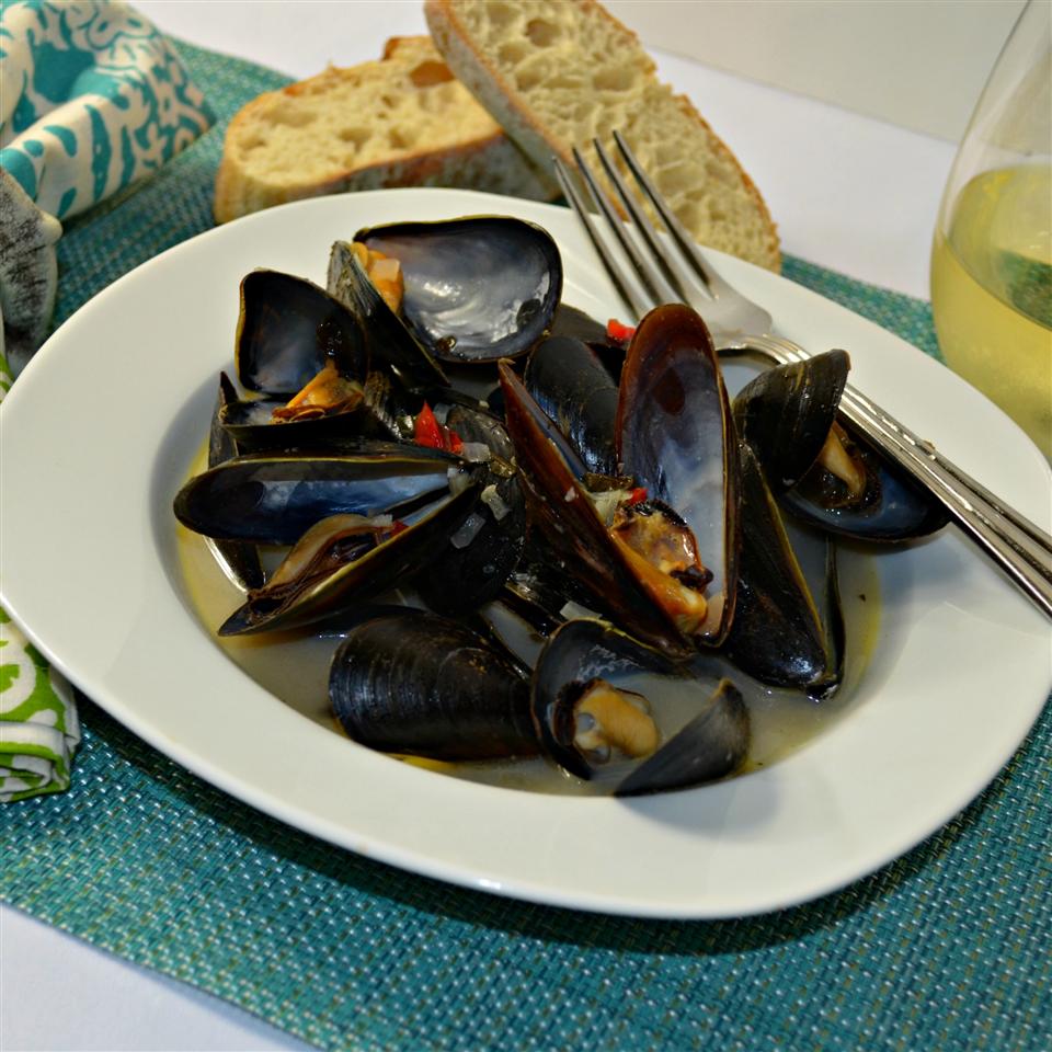 Mussels in White Wine Sauce Kim's Cooking Now