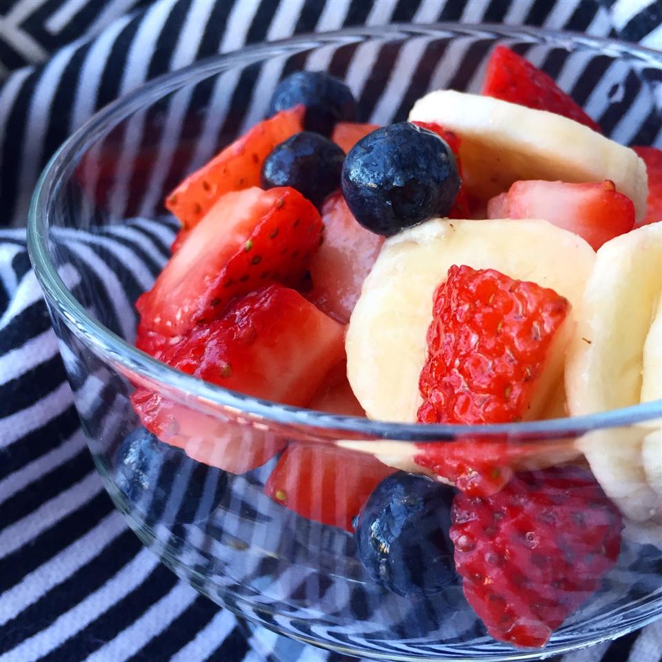 Red, White, and Blueberry Fruit Salad 