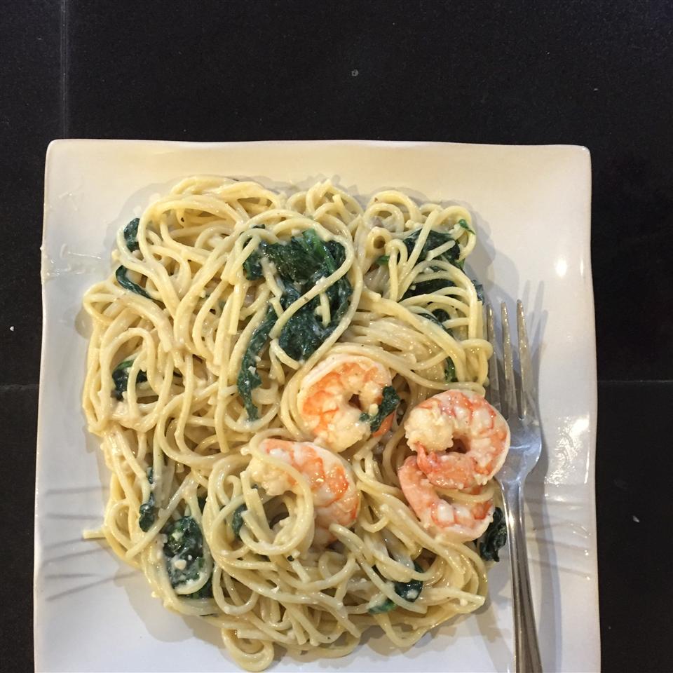 New Year Spinach Fettuccine with Scallops kittycat808