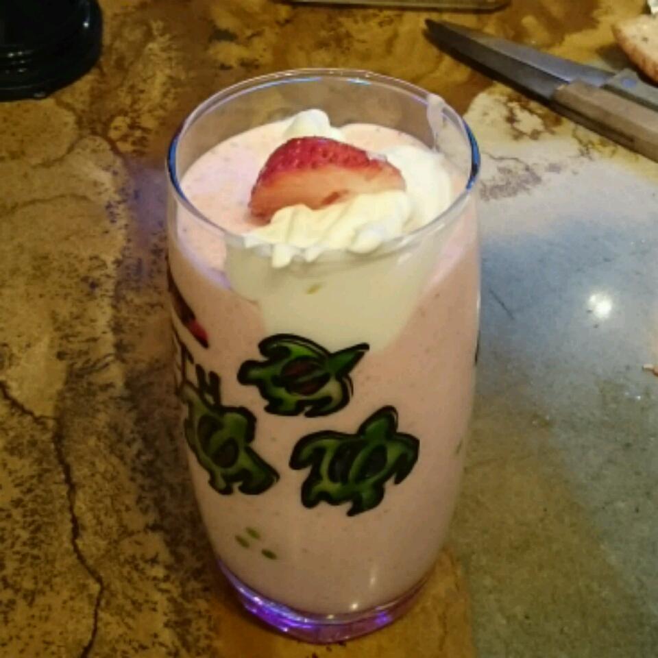 Strawberries and Cream Shake 