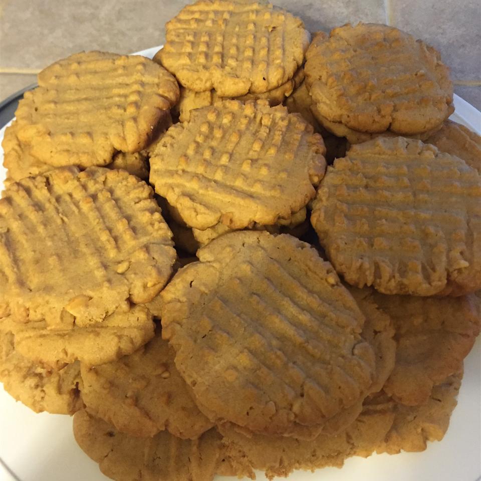 Chewy Peanut Butter Cookies 