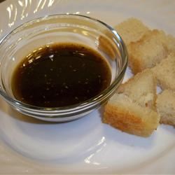 Spicy Oil and Vinegar Bread Dip 