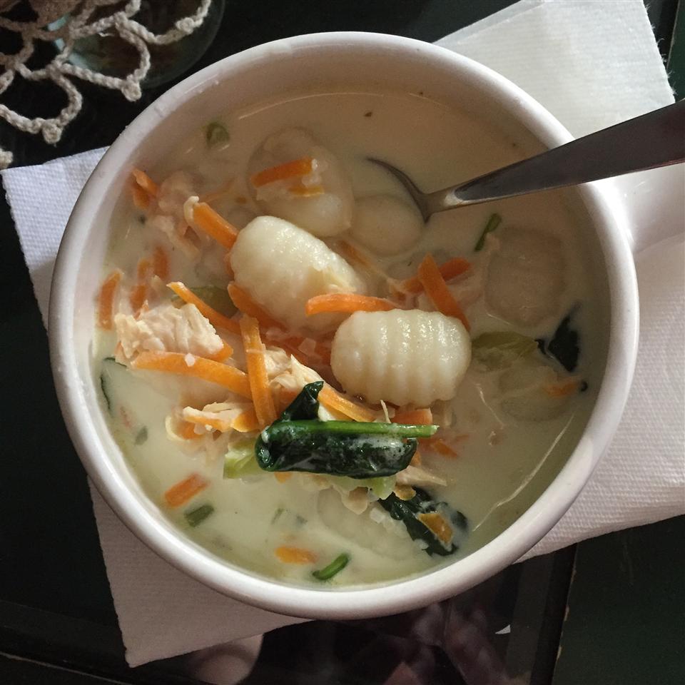<p>This soup is just a little less famous, but only because gnocchi isn't as well known. Think of it as chicken and dumplings, Italian-style.</p>
                          