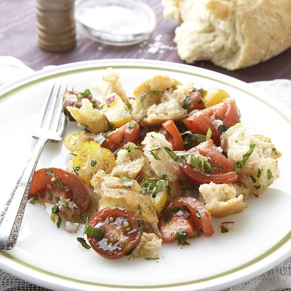 <p>In this healthy panzanella recipe, a classic Italian bread salad recipe, juicy tomatoes full of bright acidity are delicious when combined with the sweetness of basil and leftover bread. Bring out your best olive oil and vinegar and serve this bread salad with grilled meat or fish.</p>
                          